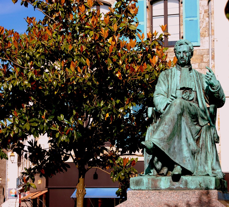 René Laennec's monument, Quimper, France.jpg